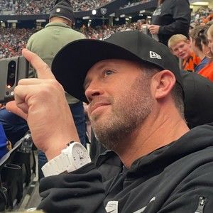 Meet your Posher, Chaz